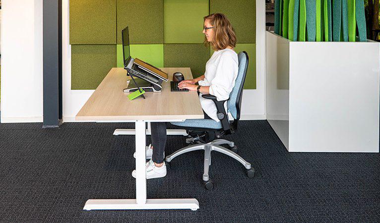 Ergonomisch bureau voor thuiswerken
