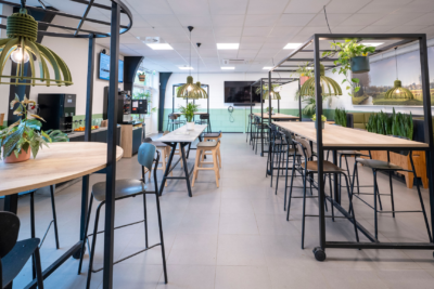 Flexibele kantineopstelling geschikt voor verschillende gebruiksmomenten