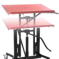 Werktafel die verrijdbaar, kantelbaar en op wielen