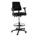 Ergonomische BMA Axia baliestoel met verstelbare zithoogte en voetenring.